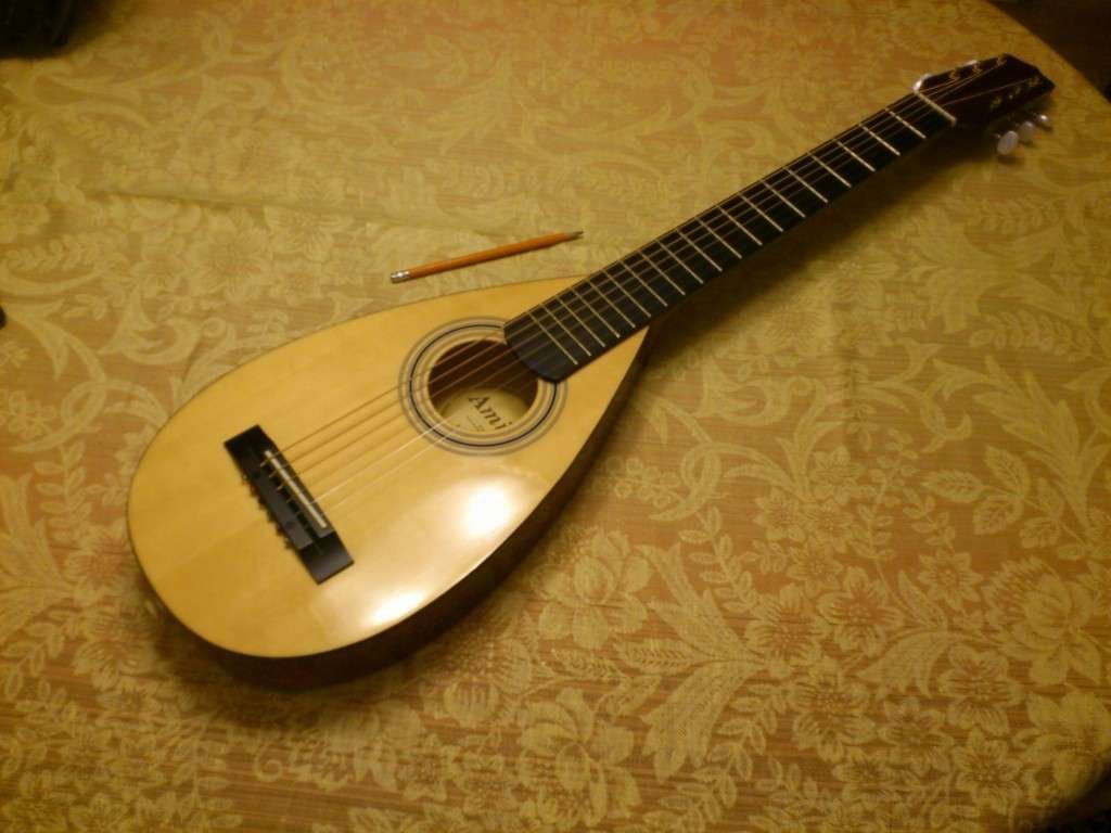 Amigo Travel Guitar