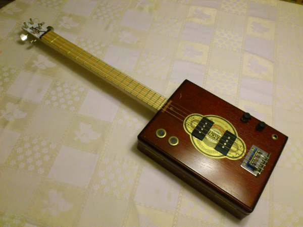 P-Bass Cigar Box Guitar Tuning a Cigar Box Guitar